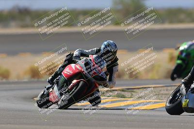 media/Oct-08-2022-SoCal Trackdays (Sat) [[1fc3beec89]]/Turn 14 (1050am)/